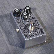 Moolon Distortion D12762 Moolon Distortion