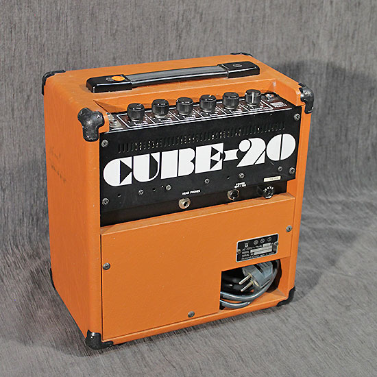 Roland Cube 20 Made in Japan