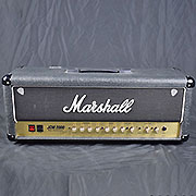 Marshall JCM 2000 avec footswitch