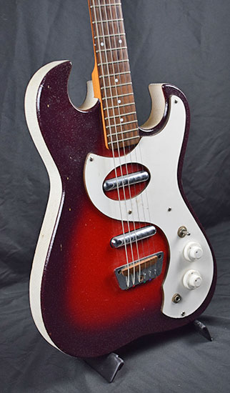 Silvertone Amp in Case