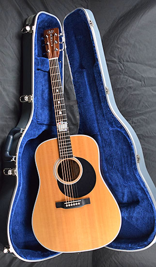 Martin DD28 DWIGHT YOAKAM