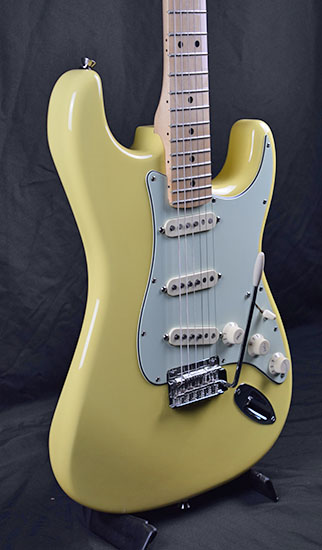 Fender Player Strat Mod. Pickguard et Micros Custom Shop 69