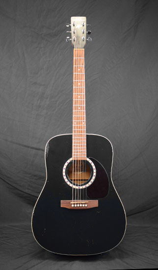 Art & Lutherie Cedar Black