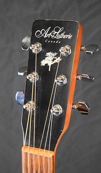 Art & Lutherie Cedar Black