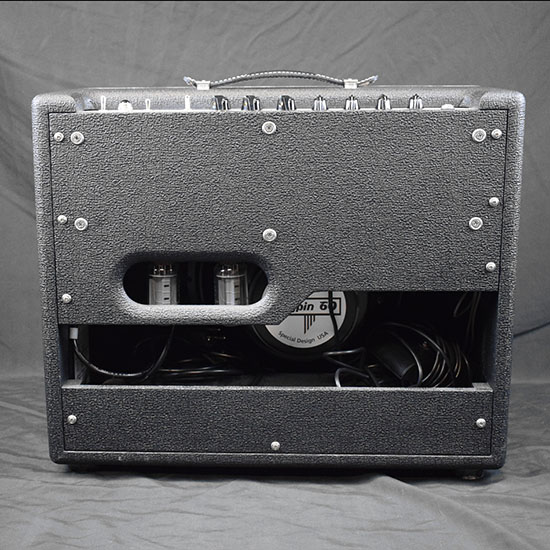 Carr Rambler avec footswitch