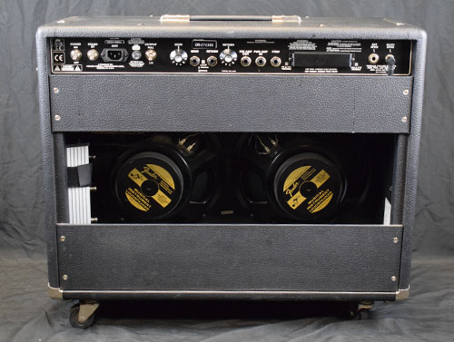 FENDER TWIN AMP