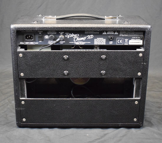 FENDER VIBRO CHAMP XD