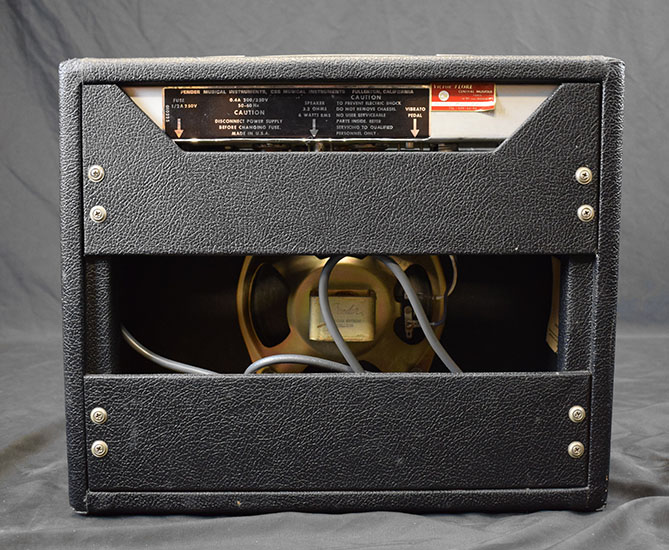 FENDER VIBRO CHAMP DE 1975