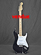 FENDER STRATOCASTER STANDARD